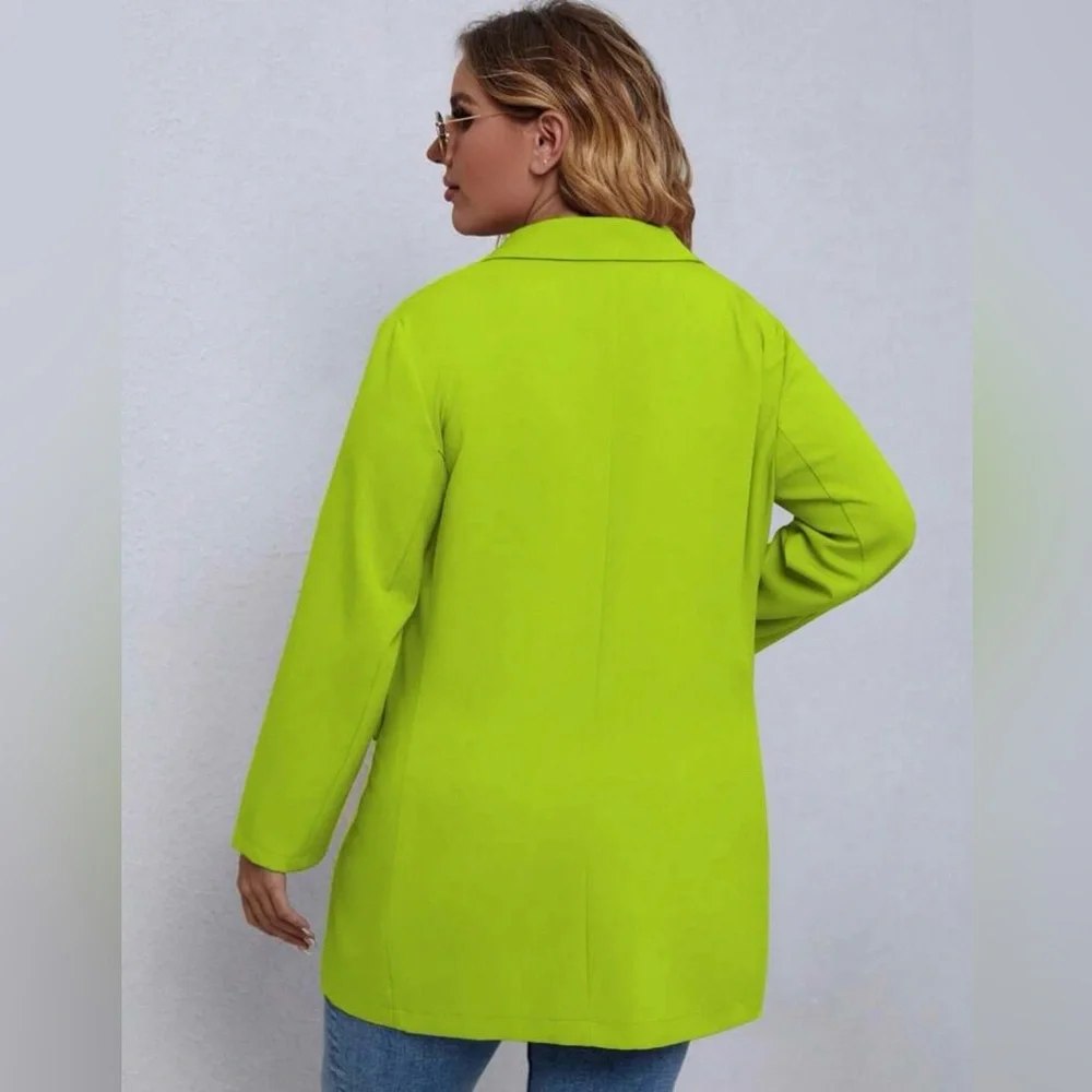 Beautiful vibrant never been worn green blazer jacket. - Picture 2 of 2